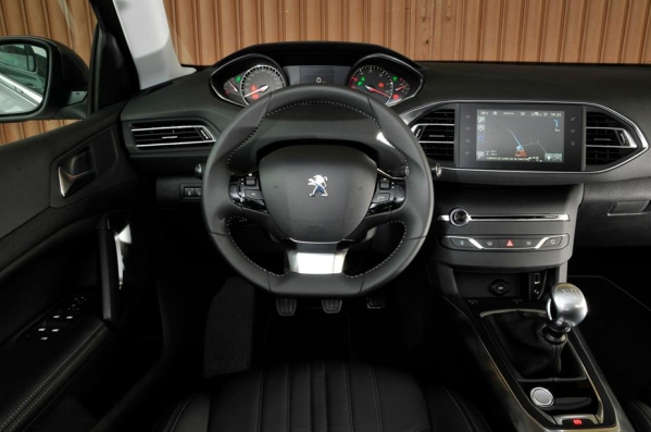 https://wcar.sets.lv/cars/Peugeot/308 hečbeks/19c16effe07ed2200af3e85949da9538.jpg